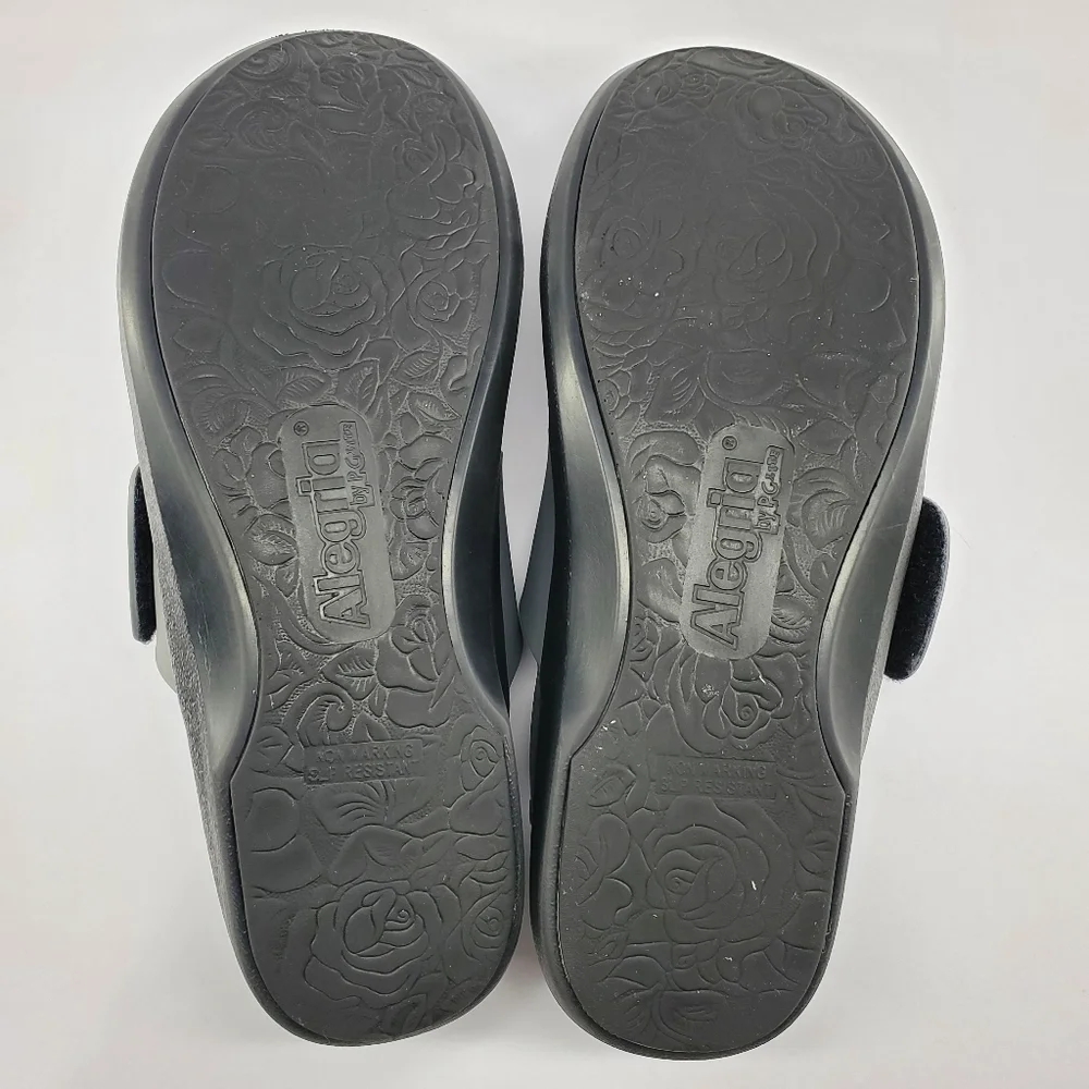 TRAQ‎ by Alegria Qwik Smokey Waves Womens Gray Shoes Size 8 EU 39